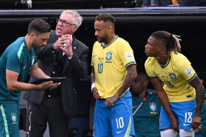 Carlo Ancelotti, Neymar e Danilo Santos pela sele&ccedil;&atilde;o brasileira na Copa do Mundo 2026