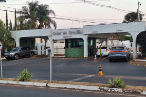 Condom&iacute;nio onde mora o ex-presidente Jair Bolsonaro