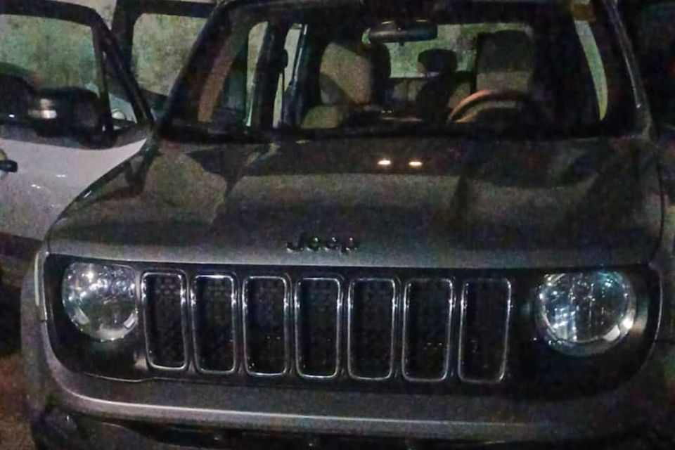 Carro havia sido roubado no dia 22 de junho deste ano, no bairro do Ipsep, na Zona Sul do Recife/Divulgação/PRF