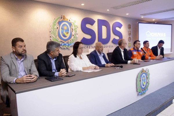 Seis órgãos e entidates participaram da coletiva sobre o balanço da Operação Chuvas, na SDS, nesta quinta-feira (9)