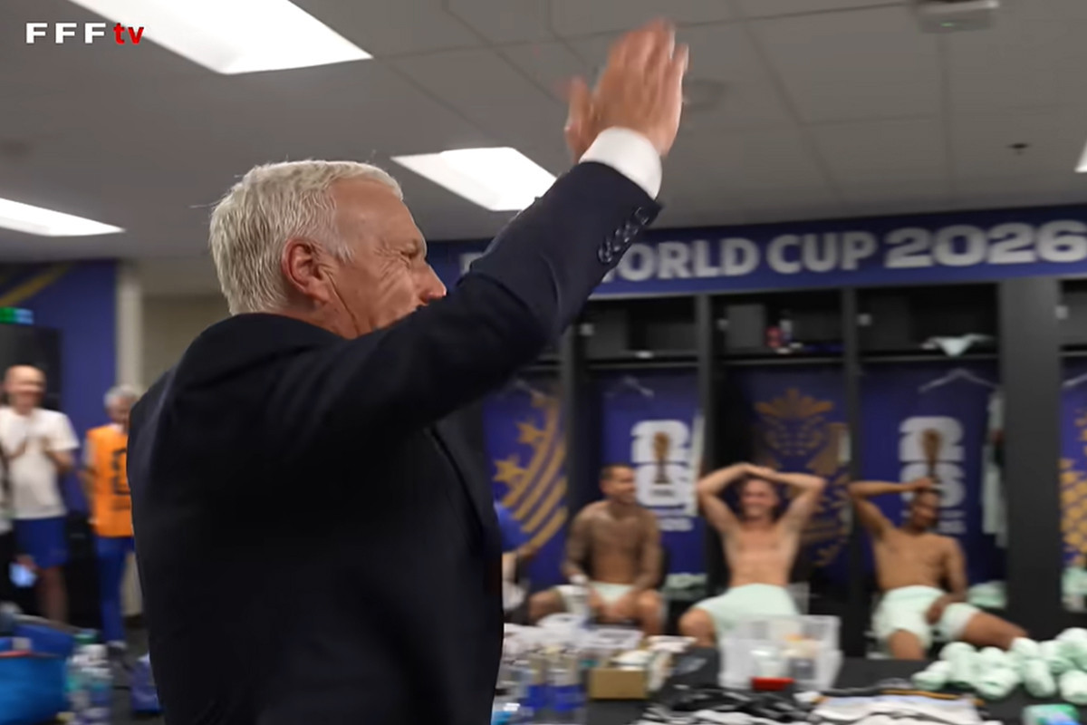 Didier Deschamps exaltando seus jogadores/REPRODUÇÃO/VÍDEO/FFF