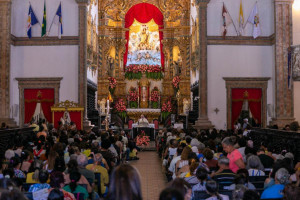 Missa na Bas&iacute;lica do Carmo 