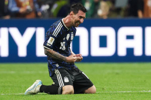 Argentina luta, vira sobre a Inglaterra e enfrentar&aacute; a Espanha na final da Copa 2026