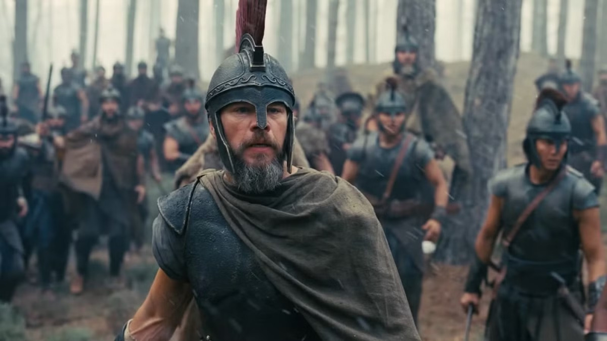 Matt Damon interpreta Odisseu como um herói quebrado e atormentado pela guerra/Universal/Divulgação