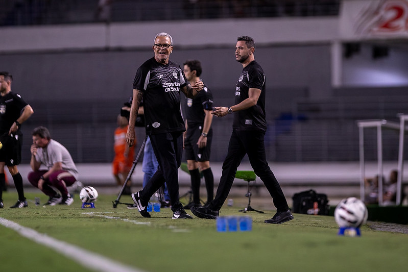 Hélio dos Anjos e Guilherme dos Anjos estão pressionados /Rafael Vieira/CNC