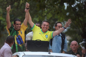 Deputado federal &eacute; condenado por n&atilde;o pagar empresa que realizou evento de Jair Bolsonaro em Caruaru
