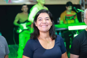 A primeira-dama de Gravat&aacute;, Viviane Facundes.