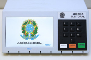 Quem for votar para esse cargo pode se surpreender ao ver a foto de seis pessoas na urna eletr&ocirc;nica