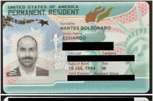 Green card concedido ao ex-deputado federal Eduardo Bolsonaro