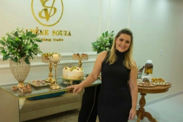 Maquiadora Valdene Souza sobreviveu a uma tentativa de feminicídio 