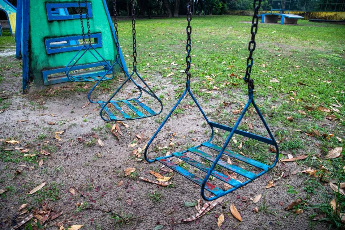 Usuários criticam situação de banheiros, campo, quadra e mobiliários do Parque Santana (Karol Rodrigues/DP Foto)