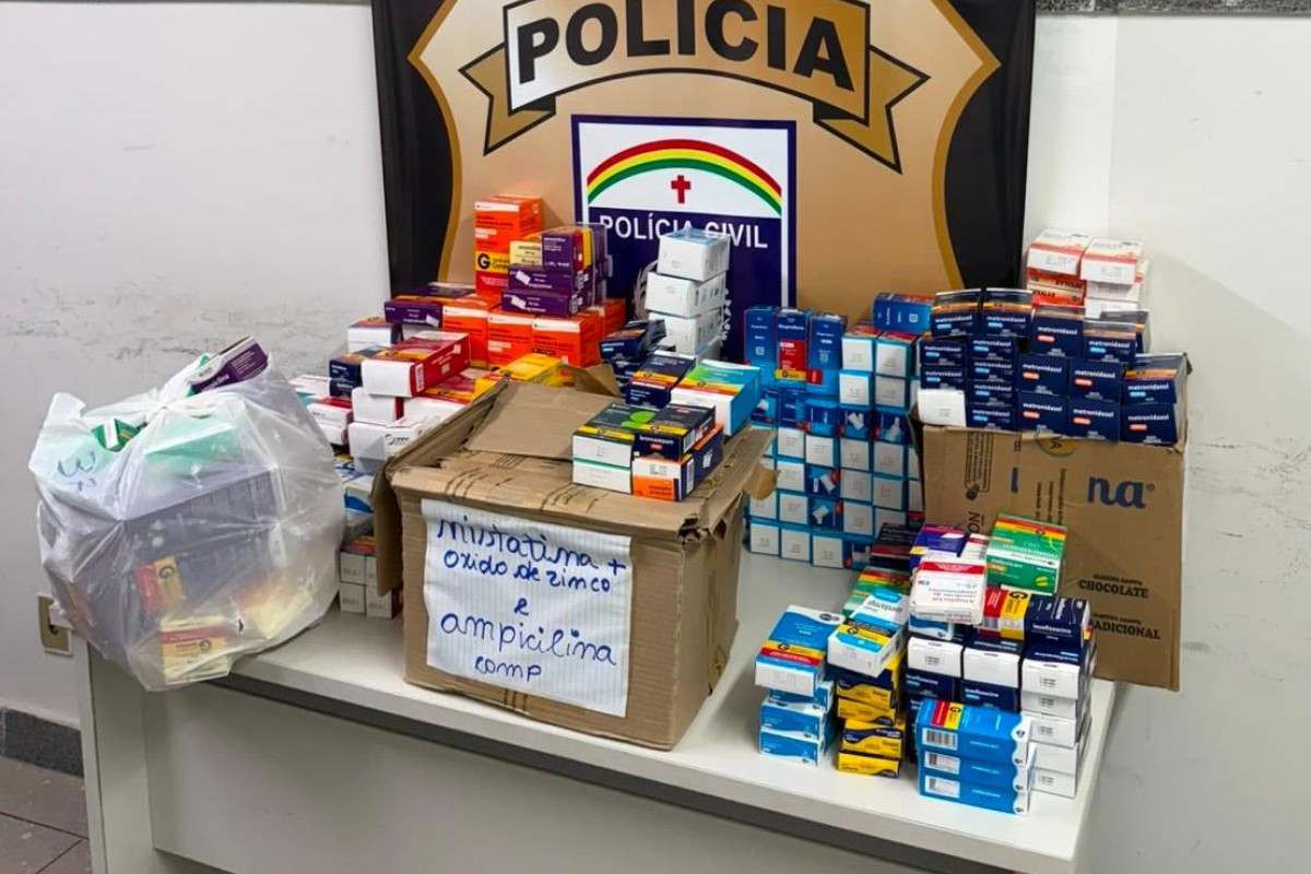 Homem é preso por venda ilegal de medicamentos controlados na Zona Oeste do Recife
/Foto: Ascom/PCPE