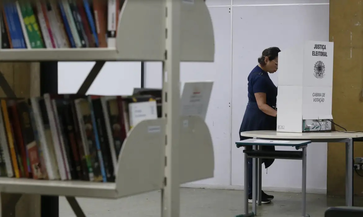 Em eleições anteriores, a presença das Forças Armadas foi solicitada para atuar em localidades de difícil acesso/Paulo Pinto/Agência Brasil