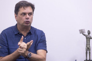 Visita de Drayton Nejaim ao Diario de Pernambuco