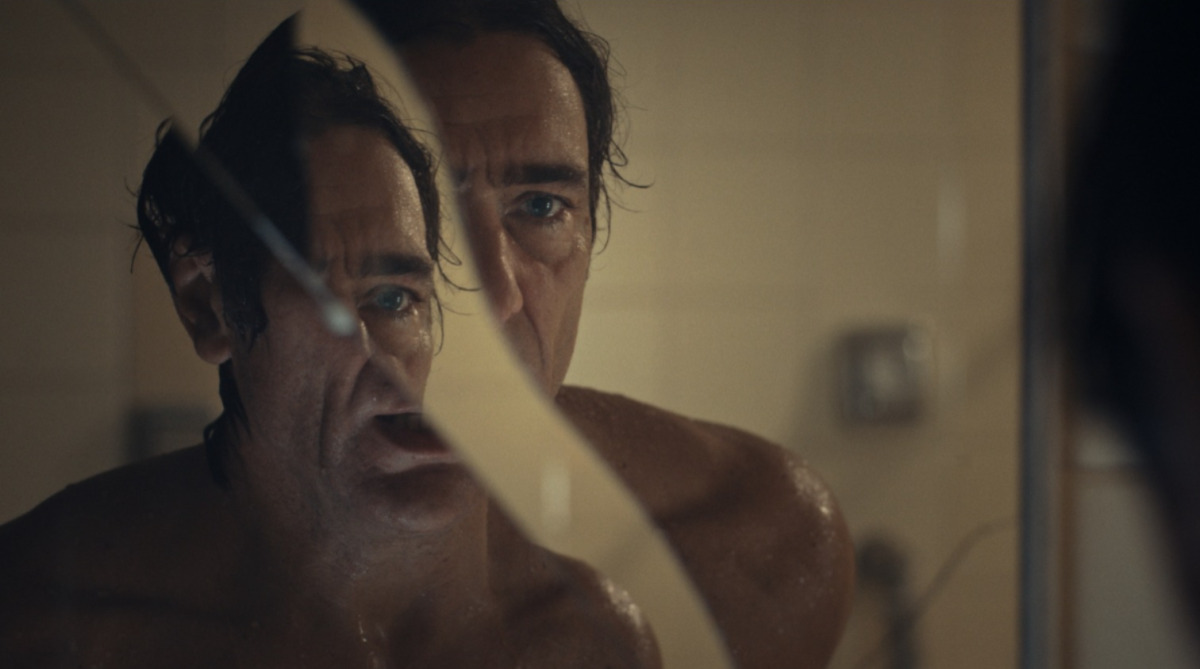 O filme é protagonizado pelo italiano Adriano Giannini e traz os brasileiros Paula Cohen e Eduardo Hoy no elenco./Divulgação