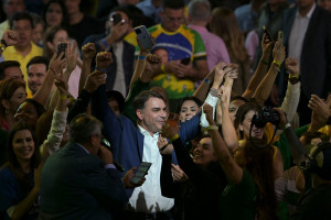 PL escolhe Fl&aacute;vio Bolsonaro como pr&eacute;-candidato &agrave; presid&ecirc;ncia do partido