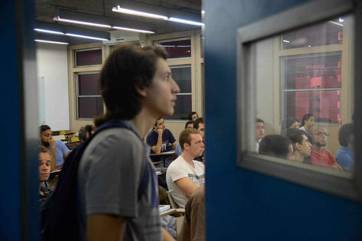 A seleção é realizada pelas próprias universidades participantes, cada uma com critérios definidos em edital próprio/Tânia Rêgo/Agência Brasil