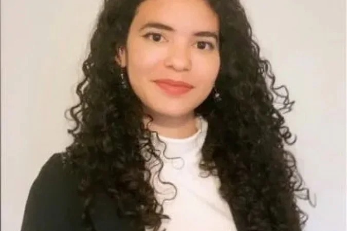 Brasileira que desapareceu na França é encontrada com vida; Gabriele estava desaparecida desde a última quinta-feira (23)/Reprodução/LinkedIn