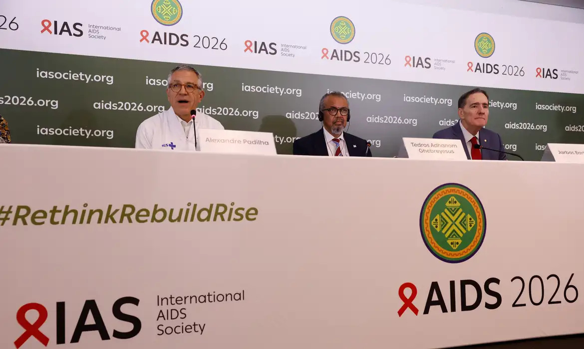 Ministro Alexandre Padilha afirmou que o governo está negociando com a farmacêutica GSK, produtora do cabontegravir/FERNANDO FRAZÃO/AGÊNCIA BRASIL