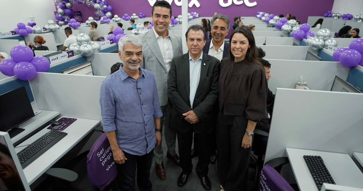 Inauguração de novo call center, em Caruaru/ Antônio Henrique