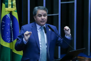As propostas haviam sido protocoladas formalmente por Efraim em 20 de setembro de 2023, um m&ecirc;s antes do envio das emendas