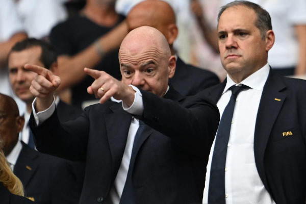  ROBERTO SCHMIDT / AFP
