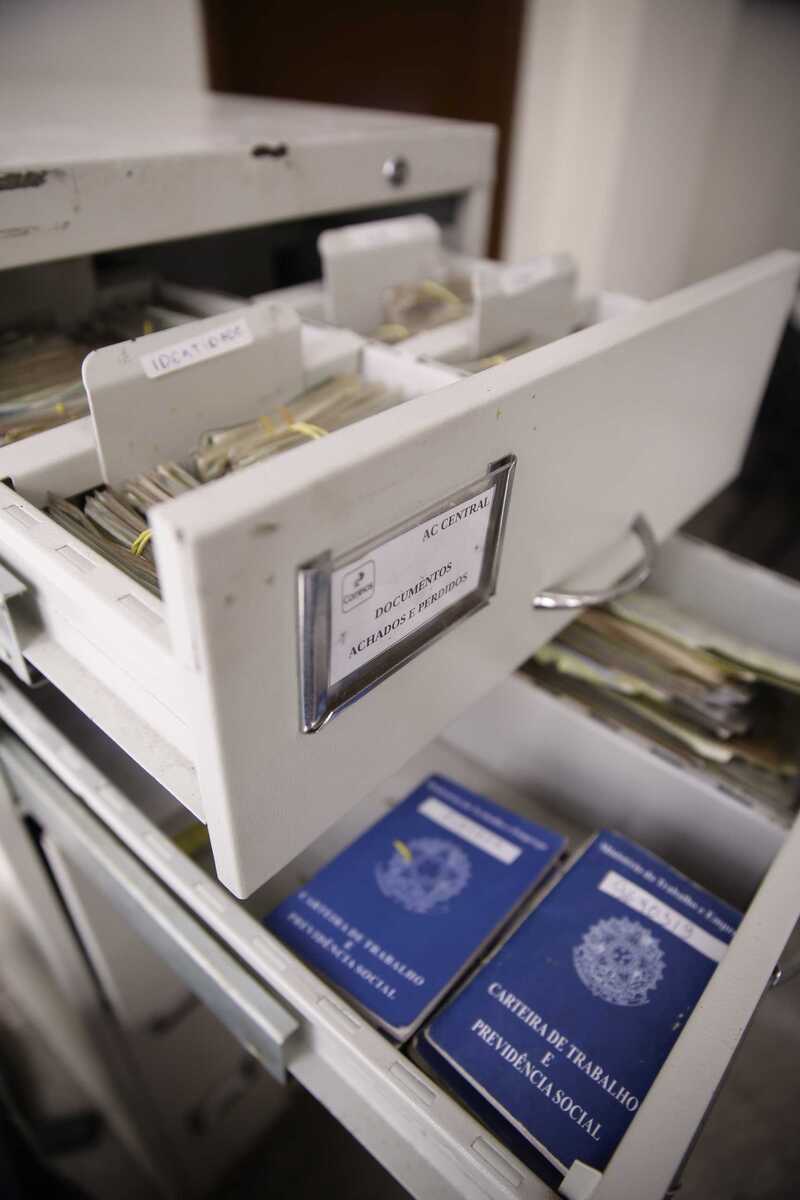 Perda ou roubo de documentos: mais de 32 mil ocorrências foram registradas em Pernambuco no primeiro semestre
 (Foto: Mauricio Ferry/DP Foto)