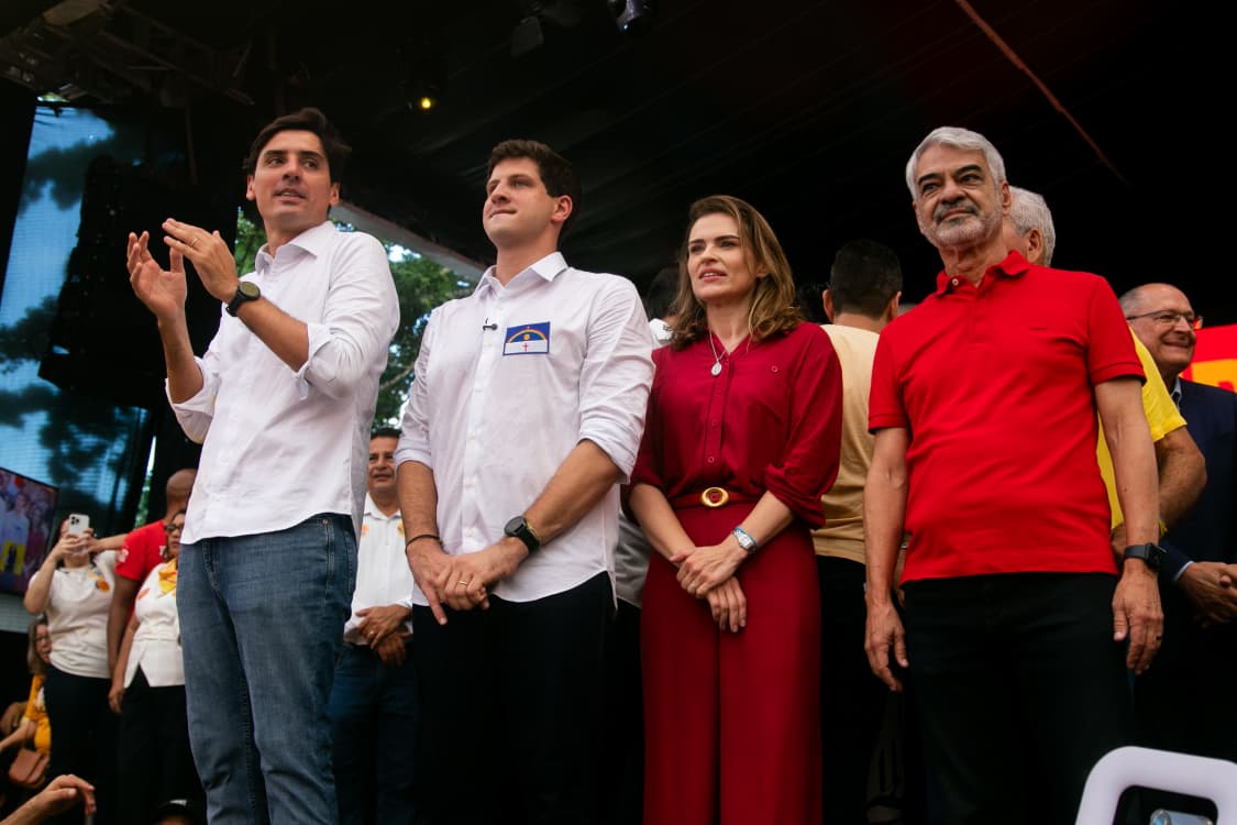 Imagens da convenção da Frente Popular de Pernambuco (Foto: Weslly Gomes/DP Foto)