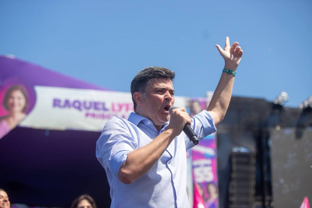 Questionado sobre a relação com Miguel Coelho após a mudança na chapa majoritária, Eduardo da Fonte evitou sinalizar qualquer desgaste/Foto: Karol Rodrigues/DP Foto