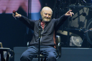 Phil Collins na noite de estreia da turn&ecirc; norte-americana "The Last Domino?" em novembro de 2021, em Chicago