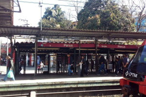 Esta&ccedil;&atilde;o Perus