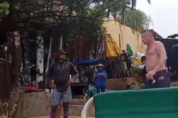 Confusão em Muro Alto aconteceu após turista se recusar a devolver caiaque alugado