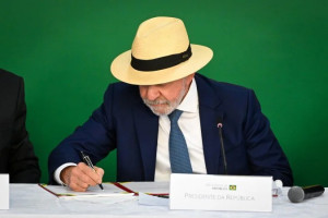 Lula tem pouco mais de um minuto de apari&ccedil;&atilde;o na tev&ecirc; do que Fl&aacute;vio