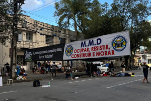"Se for a caso vamos passar o final de semana aqui", diz l&iacute;der do Movimento de Luta por Teto, Terra e Trabalho