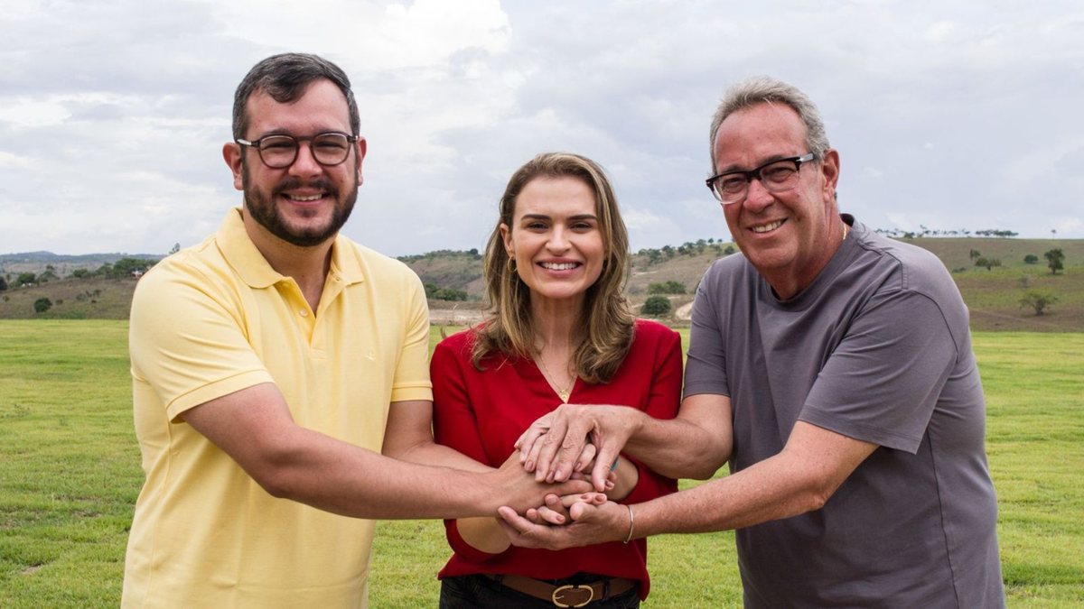Gabriel Porto, Marília Arraes e Álvaro Porto durante agenda em Canhotinho/Foto: Divulgação