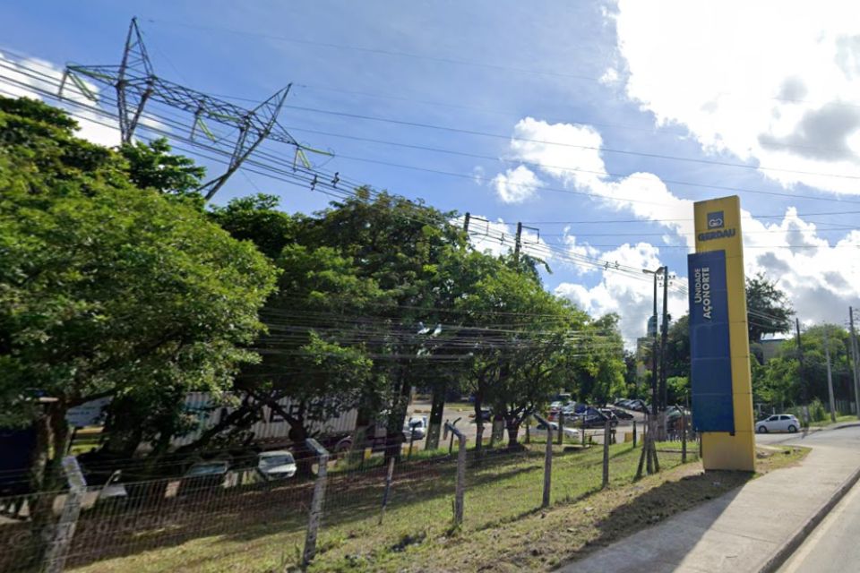 A Gerdau afirmou que parte dos trabalhadores recebeu proposta de transferência para outras unidades da companhia./Google Street View/Reprodução.