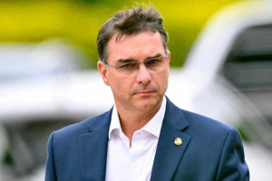 At&eacute; o momento, Fl&aacute;vio n&atilde;o se pronunciou publicamente sobre o organizador do evento