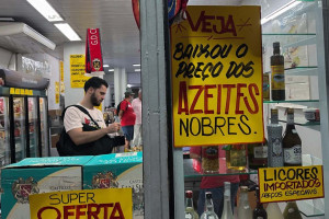 Para 2028, as proje&ccedil;&otilde;es se mantiveram em 3,80% para a infla&ccedil;&atilde;o; 2% para o PIB; 5,30% para o d&oacute;lar; e 10,50% para a Selic