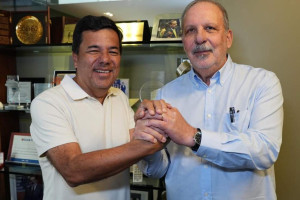 Mendon&ccedil;a Filho (PL) recebe apoio p&uacute;blico de Armando Monteiro Neto