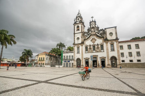 A&ccedil;&atilde;o de Cidadania do TJPE re&uacute;ne servi&ccedil;os gratuitos no Recife
