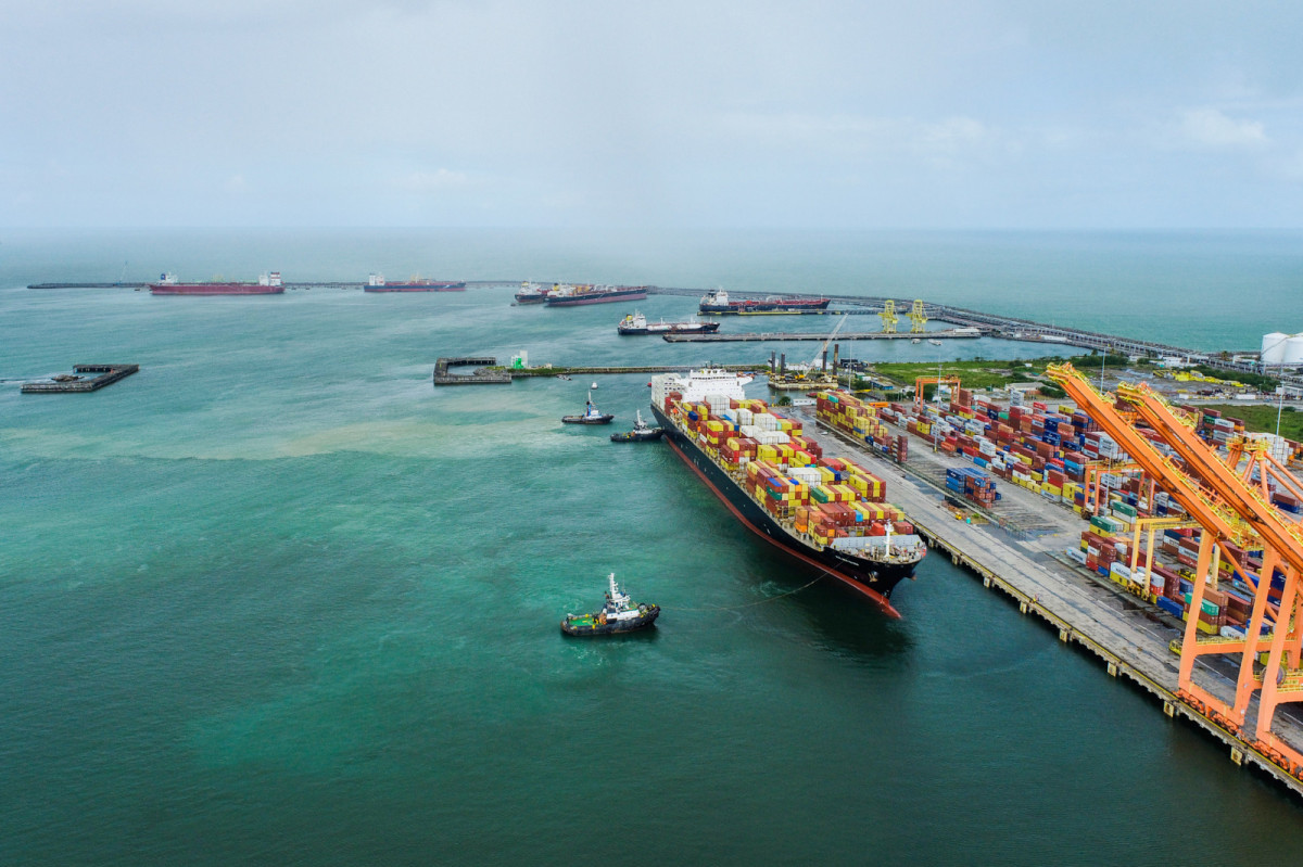 J&F planeja complexo com terminal de gás natural e termelétrica em Suape
/Foto: Divulgação/Porto de Suape