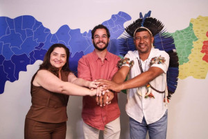 Ao apresentar suplentes, T&uacute;lio Gad&ecirc;lha afasta rumores sobre retirada: "Nunca houve desist&ecirc;ncia"