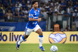 Z&eacute; Lucas faz estreia na Libertadores