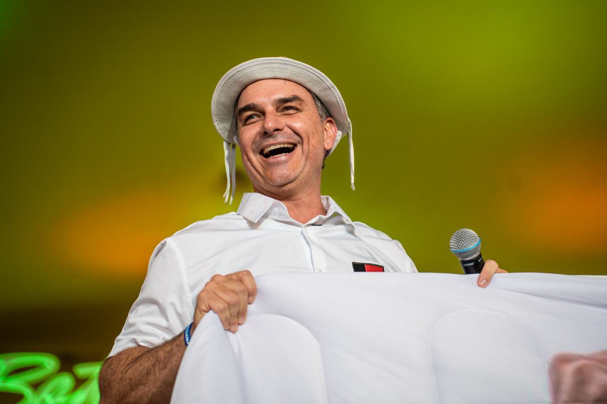 O senador e candidato à presidência da República Flávio Bolsonaro, durante Convenção do PL na Paraíba/Mateus Vitor Fernandes/Divulgação