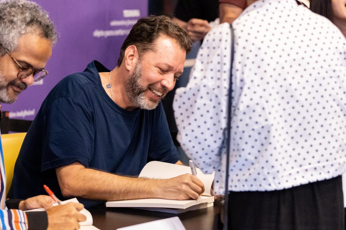 Carlos Eduardo Amaral é autor do ensaio que analisa a música armorial desde suas primeiras experiências/Foto: Lucas Emanuel