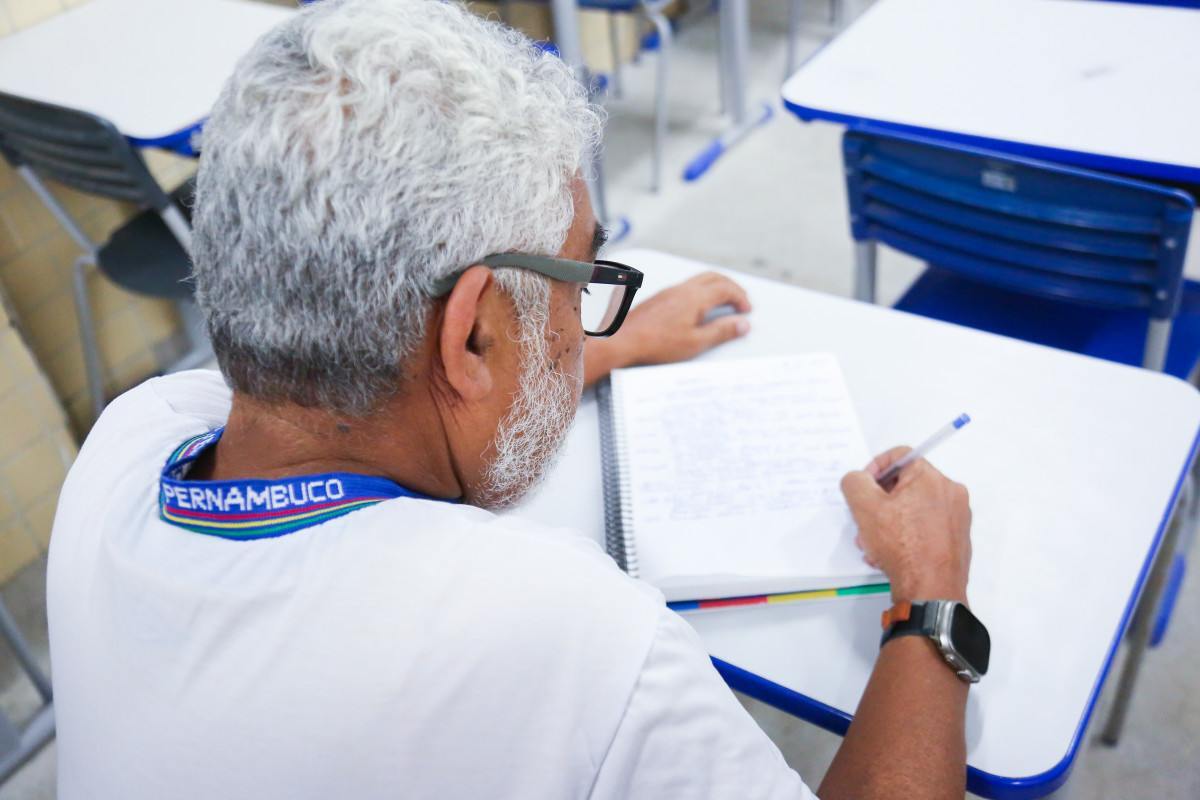 As matrículas são para jovens, adultos e idosos que desejam concluir os estudos (Fotos: Filipe Jordão/SEE)