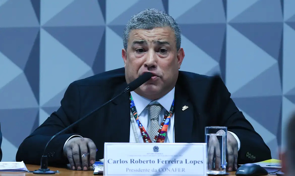 Carlos Lopes depõe na CPMI do INSS, à época presidente da Confederação Nacional dos Agricultores Familiares e Empreendedores Familiares Rurais/Lula Marques/ Agência Brasil