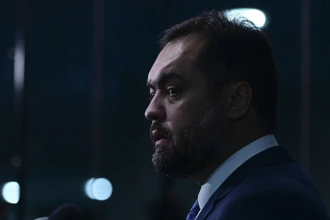 Ex-governador Cláudio Castro é um dos alvos da PF na Operação Sem Refino/Andressa Anholete/Agência Senado