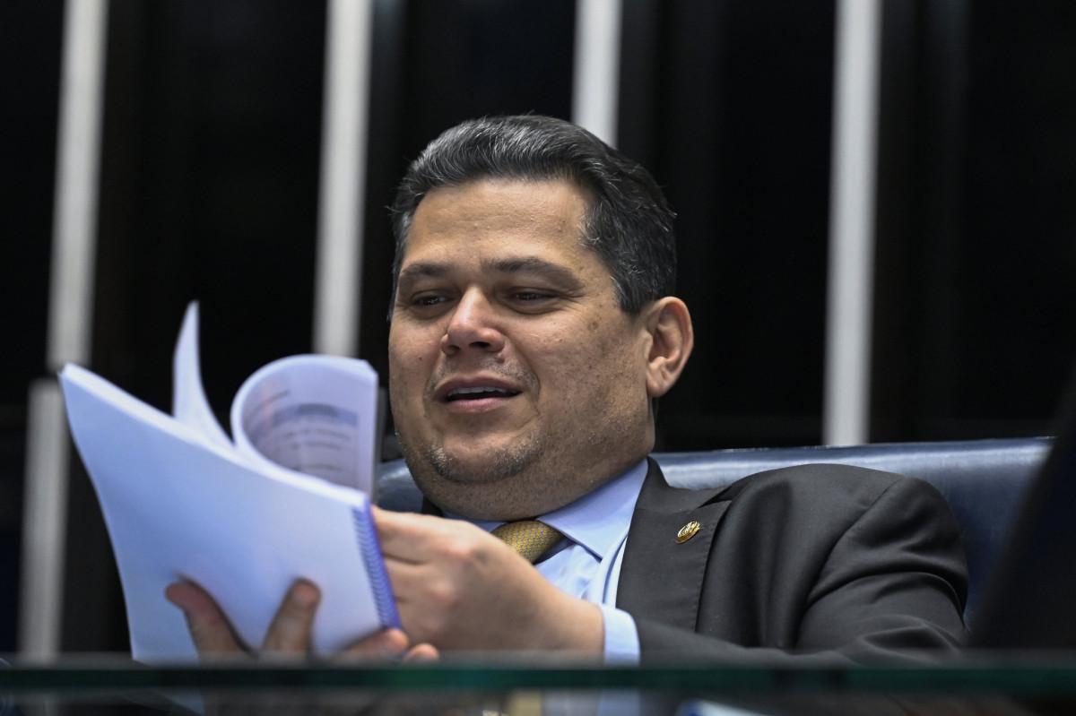 Comunicado ocorreu por meio de nota nesta sexta-feira, após um encontro seu com o presidente Lula/Foto: Carlos Moura/Agência Senado