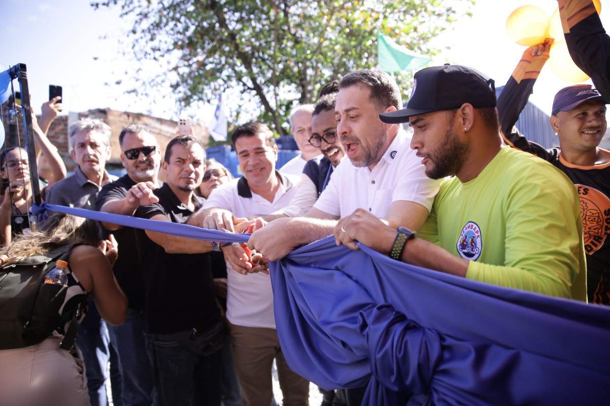 Guilherme Boulos participou de inauguração da primeira unidade do Parada Certa no Recife/Foto: Maurício Ferry/DP Foto